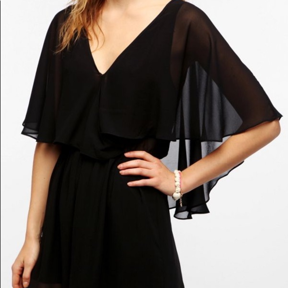 PINS AND NEEDLES Chiffon-Flutter Sleeve Romper